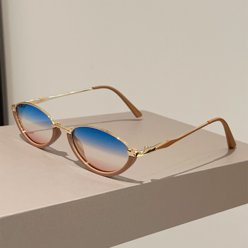 Women Fashion Photoshoot - 2026 Metal Cat Eye Sunglasses for