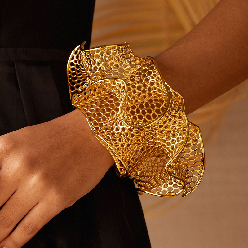 IVOG Petals Design Gold Color  - Women'S Fashion Website recension och pris